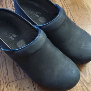 Dansko Clogs in Matte Black